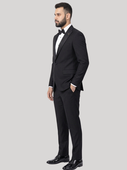 Black Peak Lapel Tuxedo